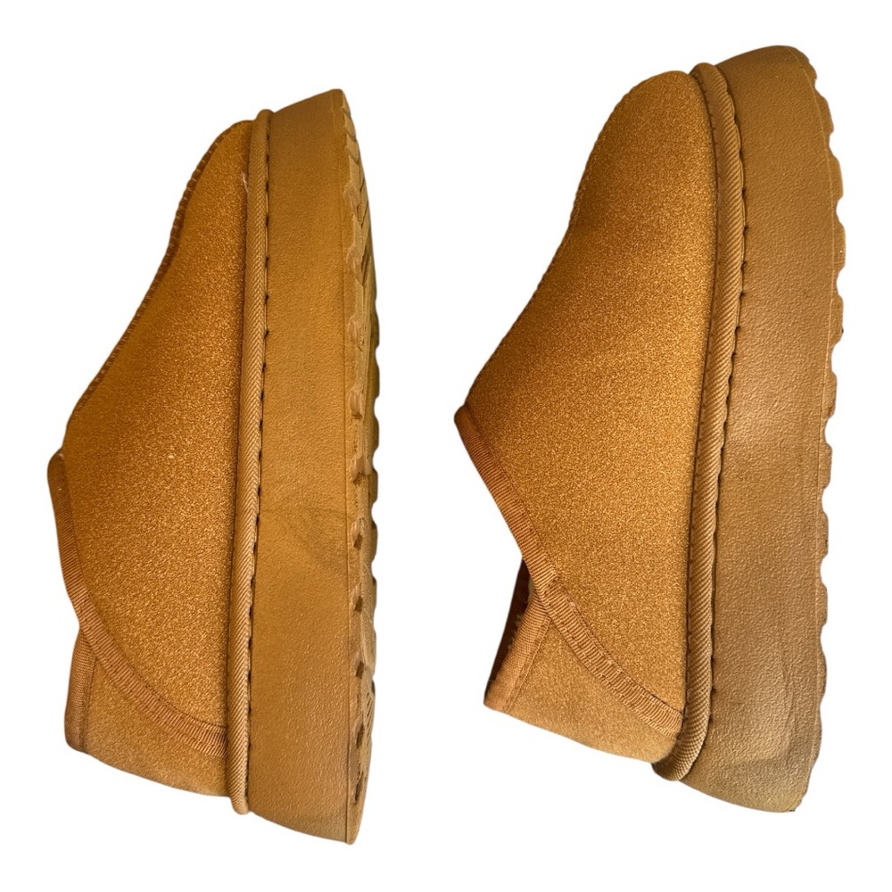 Cozy Tan Slippers Women’s Sz. 38 Rubber Sole Fax Warm Fur House Shoes Unbranded - Picture 5 of 6